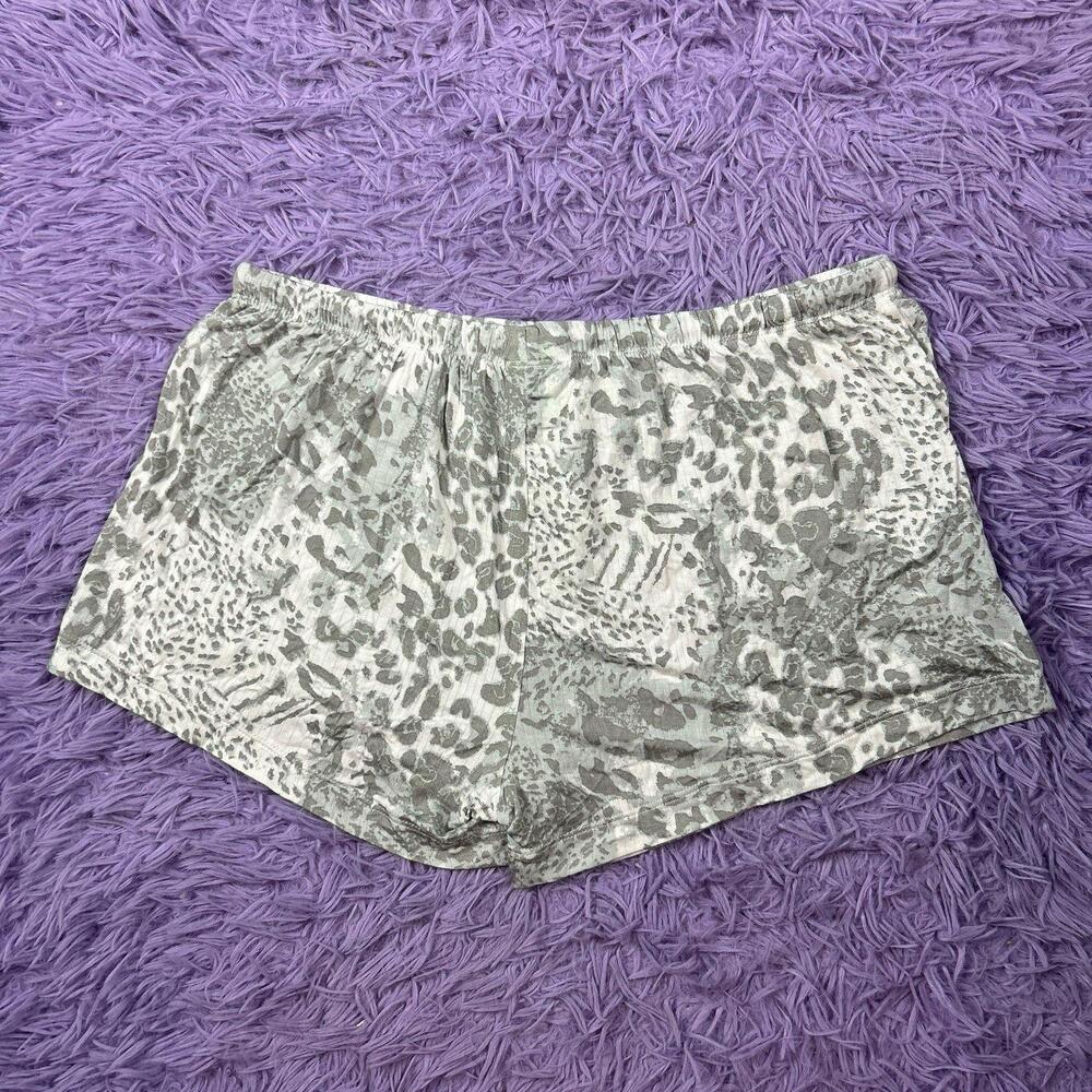Honeydew Leopard Print Shorts Sz Small